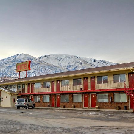 Galaxie Motel Бригам Сити Екстериор снимка